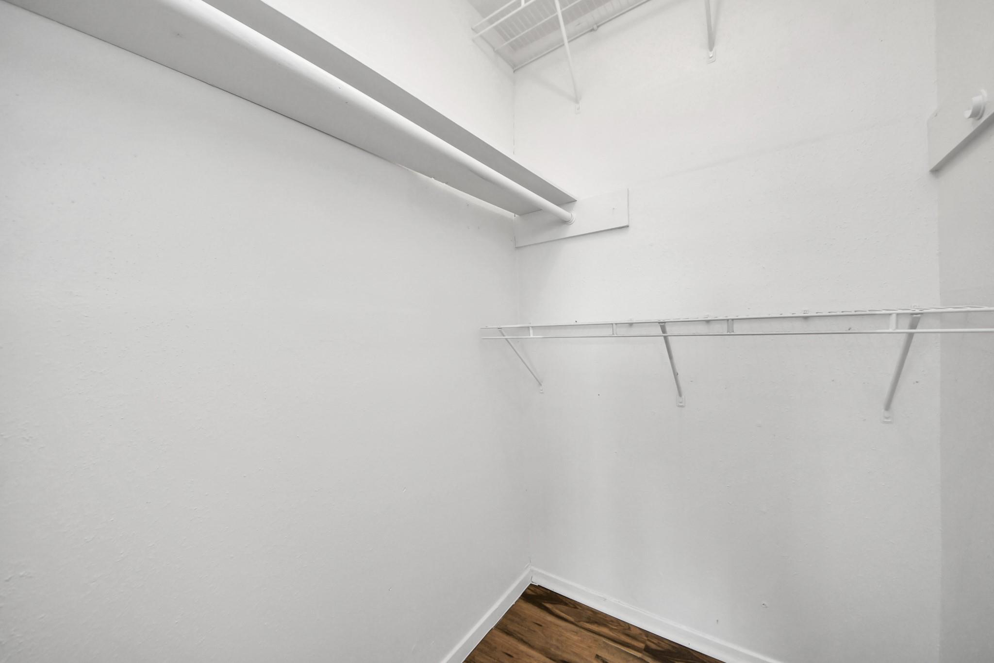 23927 Verngate Drive