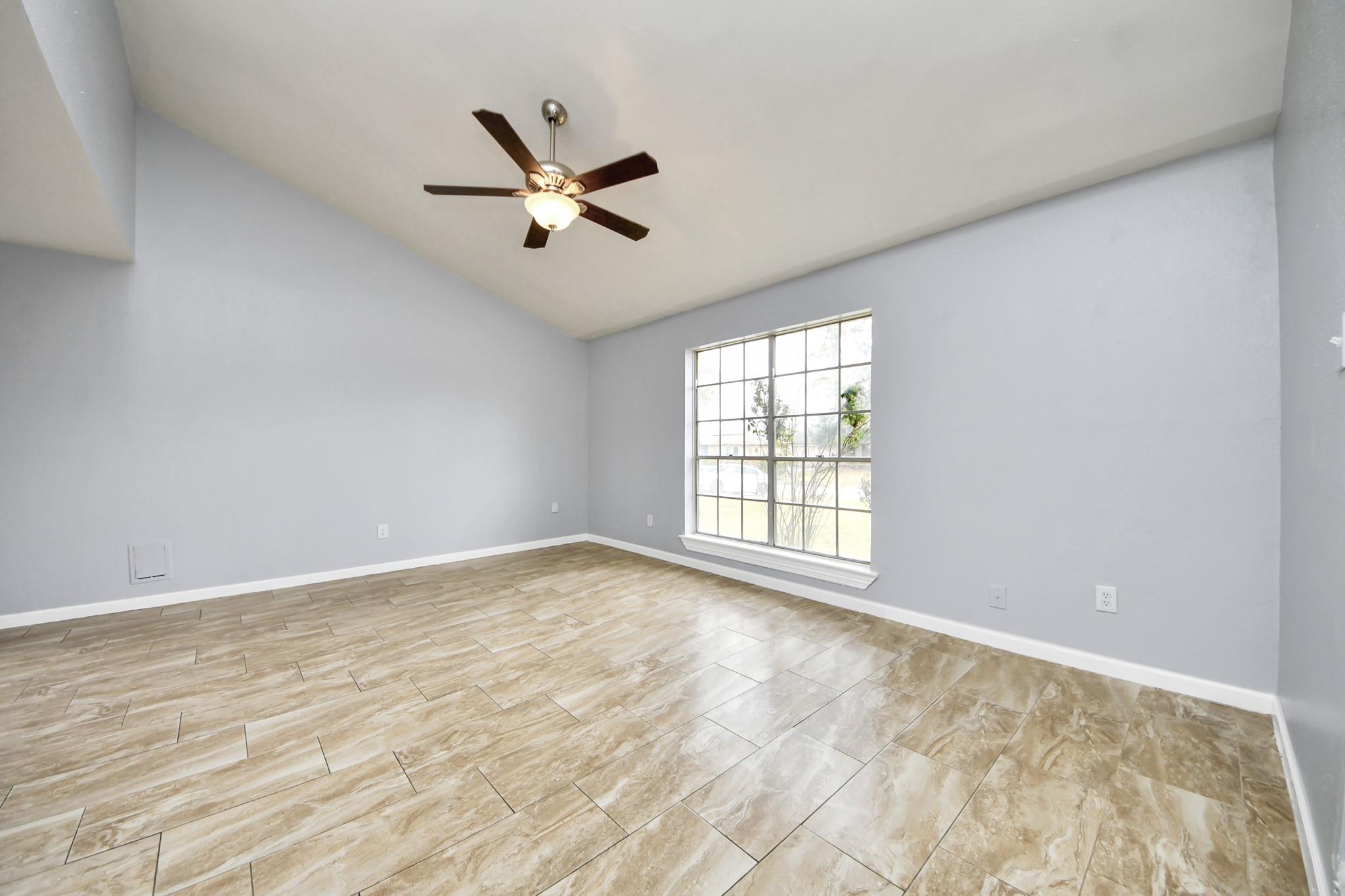 23927 Verngate Drive