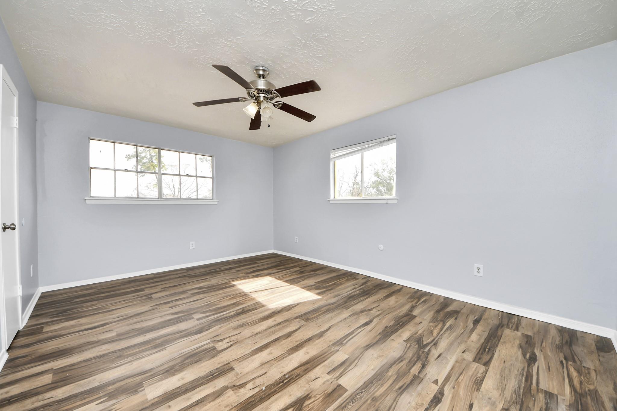 23927 Verngate Drive