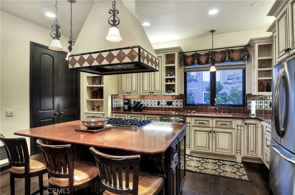 33792 Granada Dr