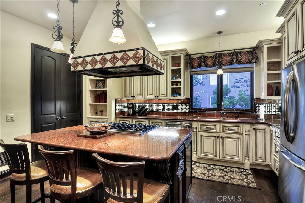 33792 Granada Dr