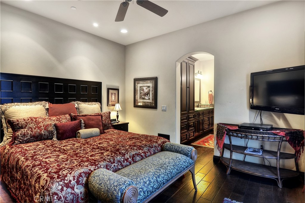 33792 Granada Dr
