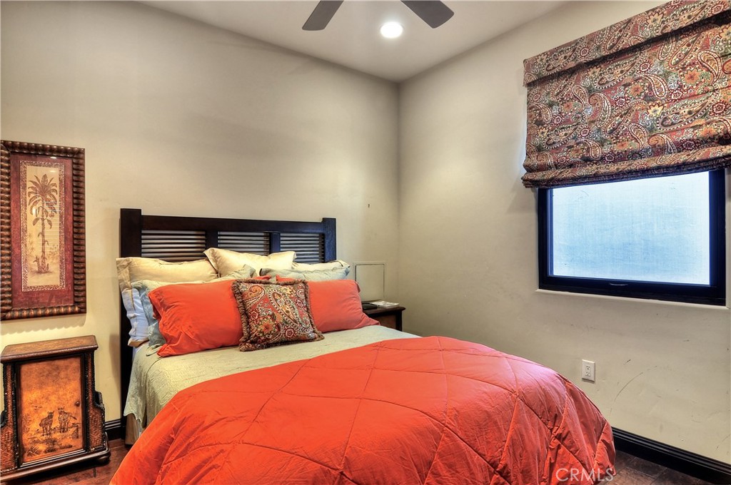 33792 Granada Dr