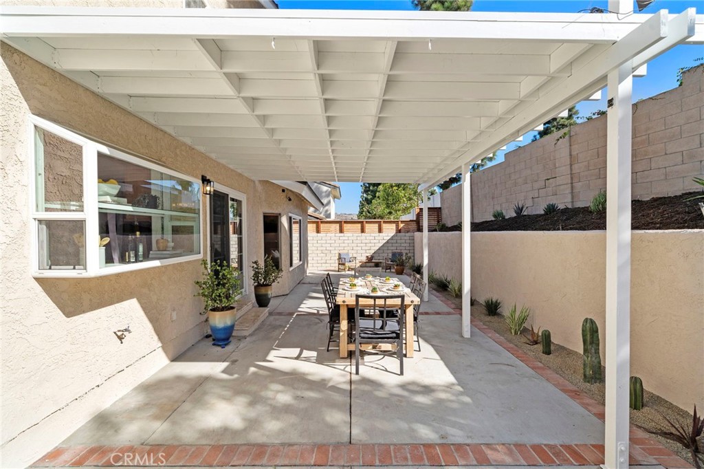 25532 Leeward Drive