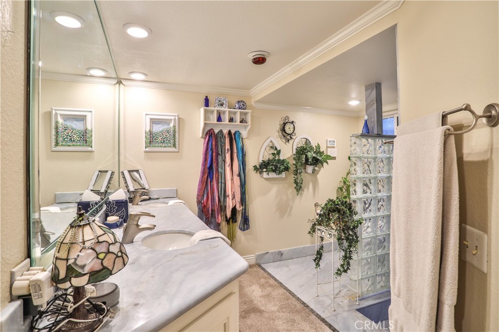 2397 N San Benito Court