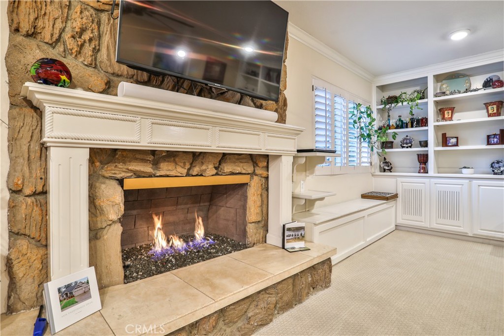 2397 N San Benito Court