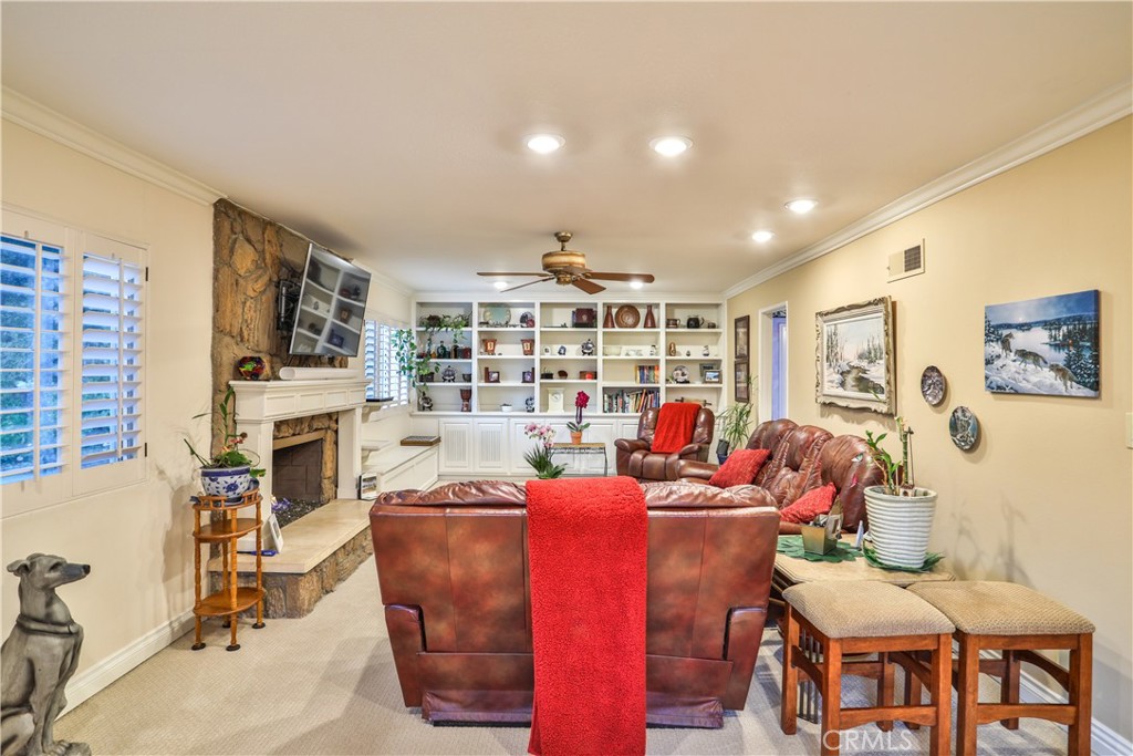 2397 N San Benito Court