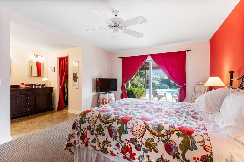 810 Pepperdine Lane
