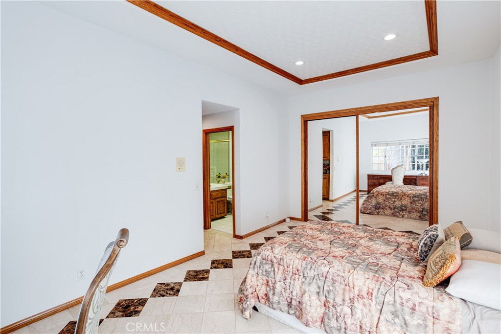 840 Peninsula Avenue