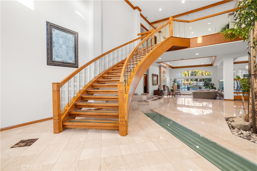 840 Peninsula Avenue