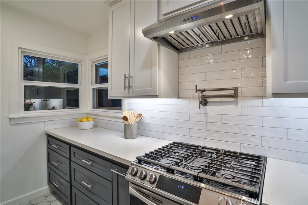 139 E Villanova Drive