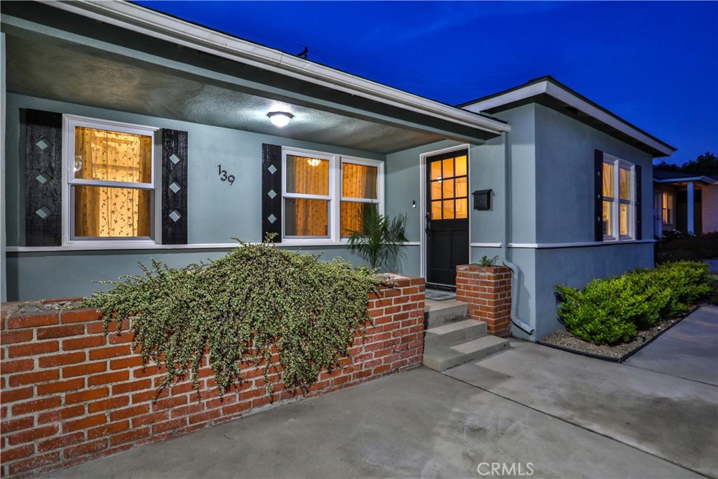 139 E Villanova Drive