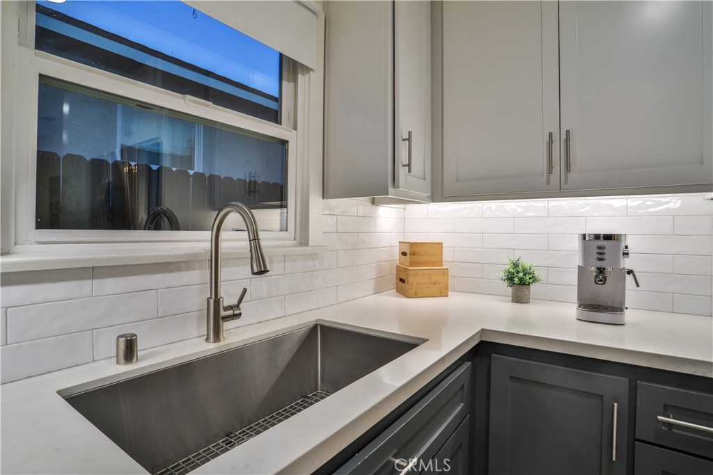 139 E Villanova Drive