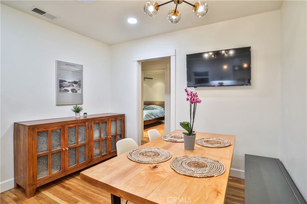 139 E Villanova Drive