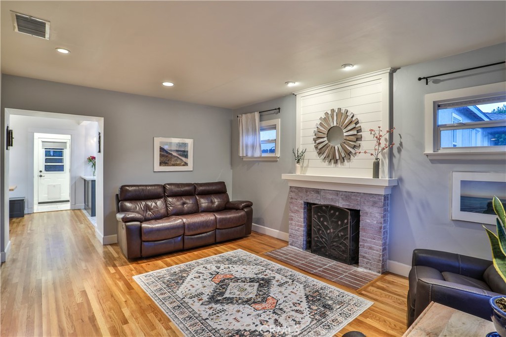 139 E Villanova Drive