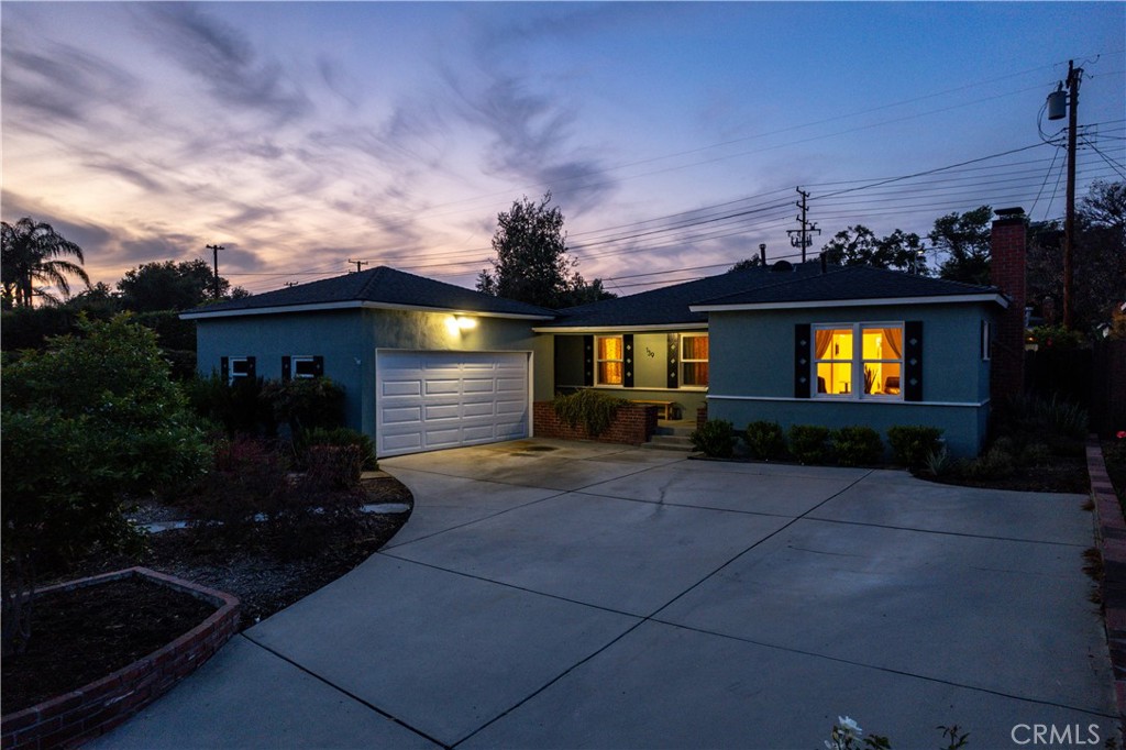 139 E Villanova Drive