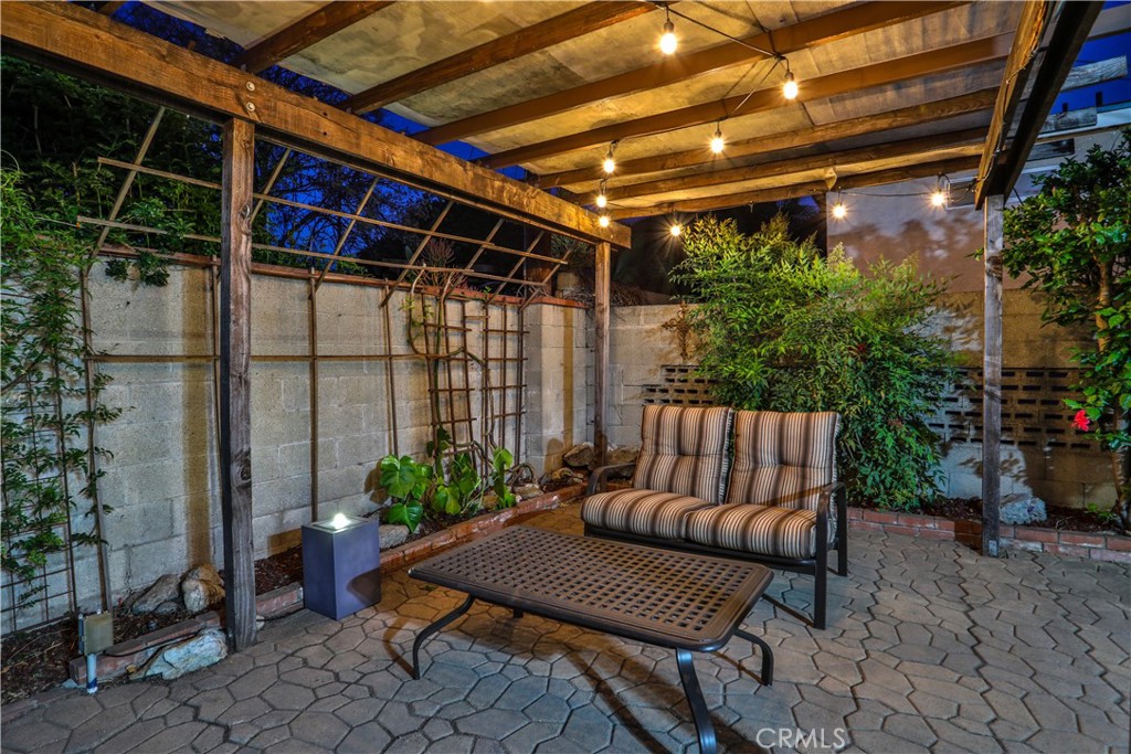 139 E Villanova Drive