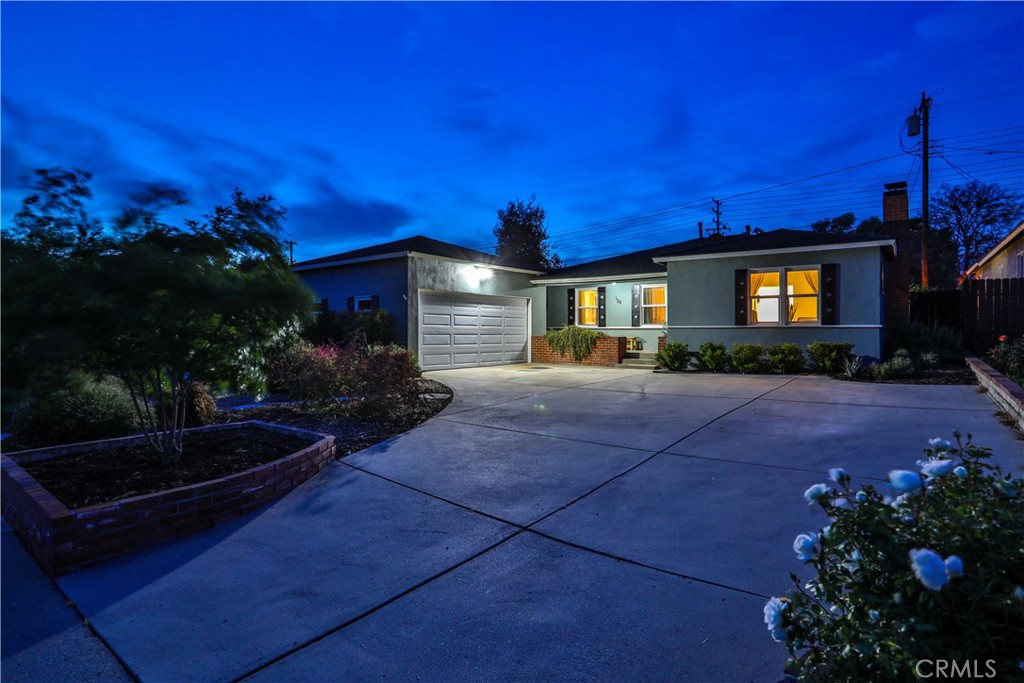 139 E Villanova Drive