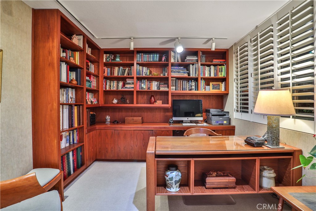 868 Guanajuato Drive