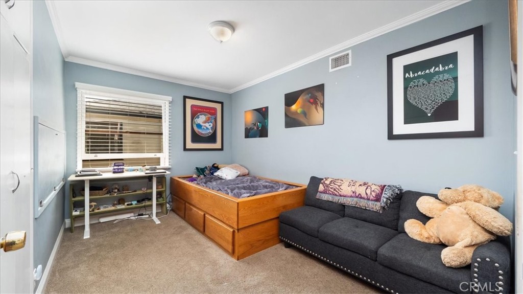 750 W 8th Street
