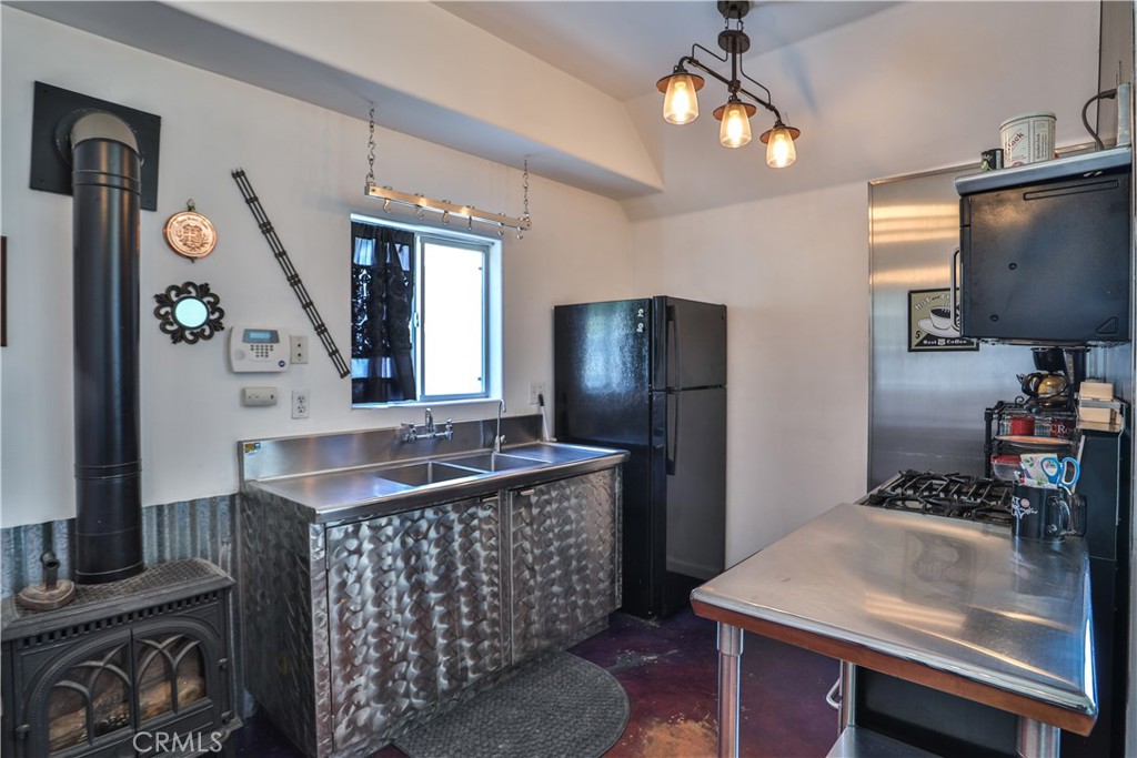 520 N Vine REAR Avenue