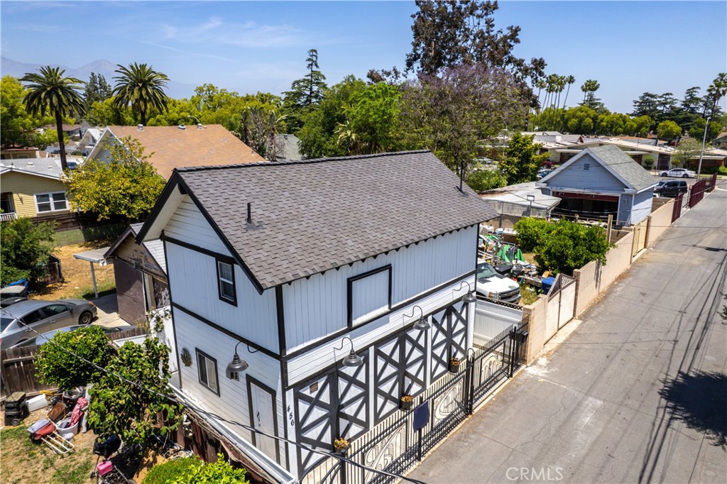 520 N Vine REAR Avenue