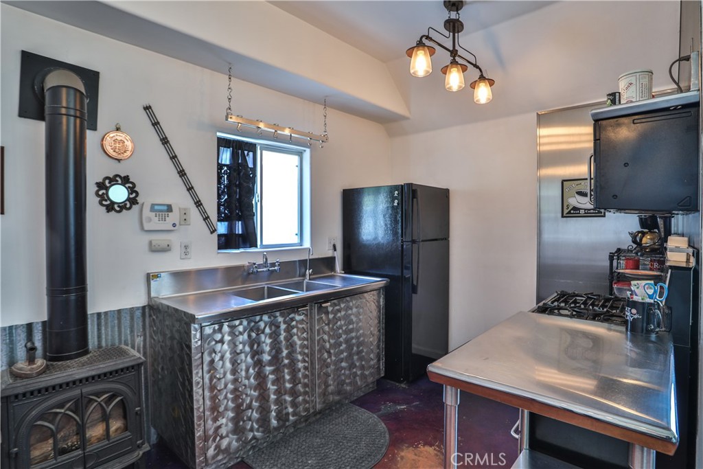 520 N Vine REAR Avenue