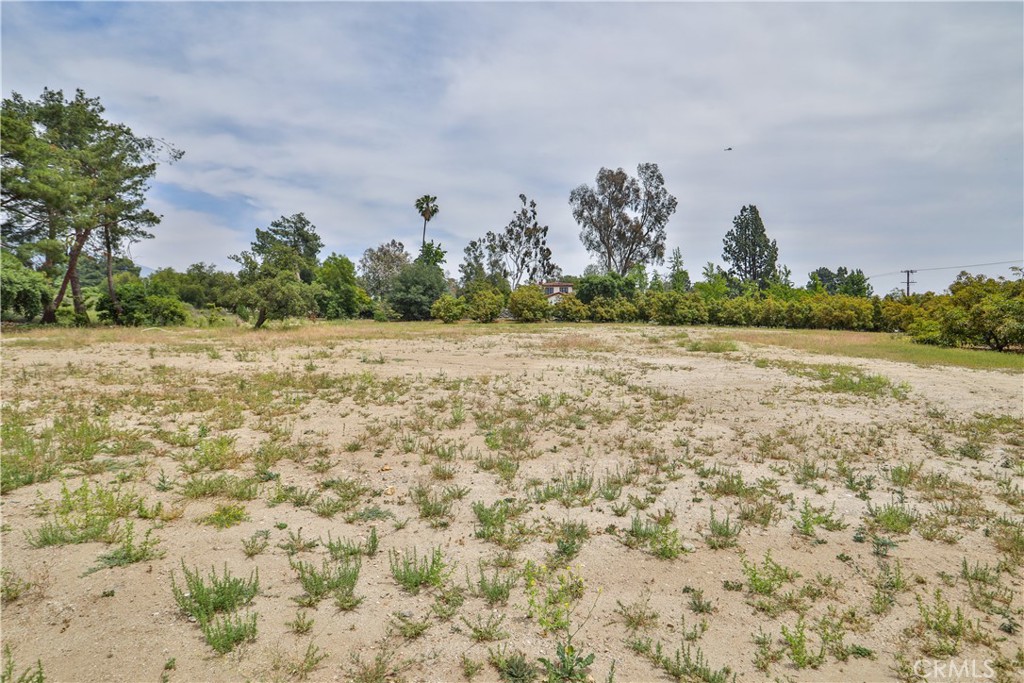 777 E Miramar Avenue