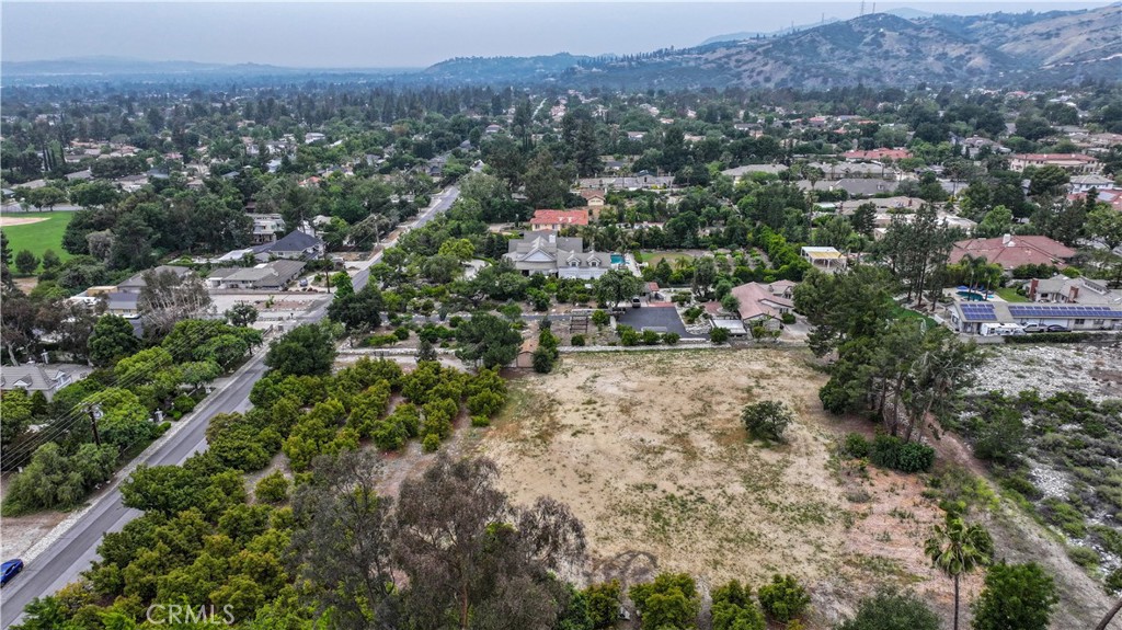 777 E Miramar Avenue