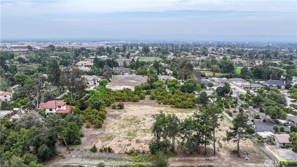 777 E Miramar Avenue