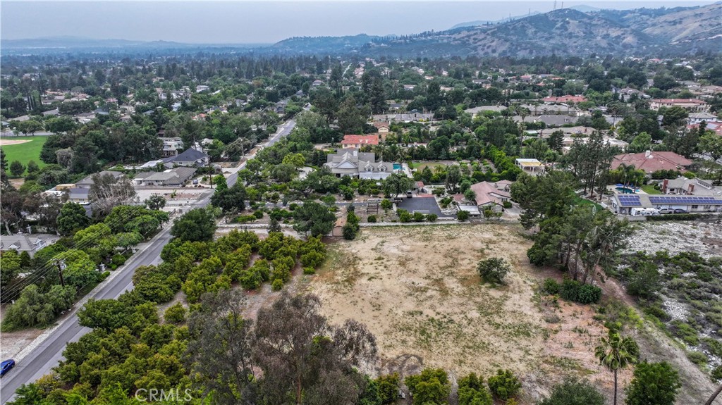 777 E Miramar Avenue