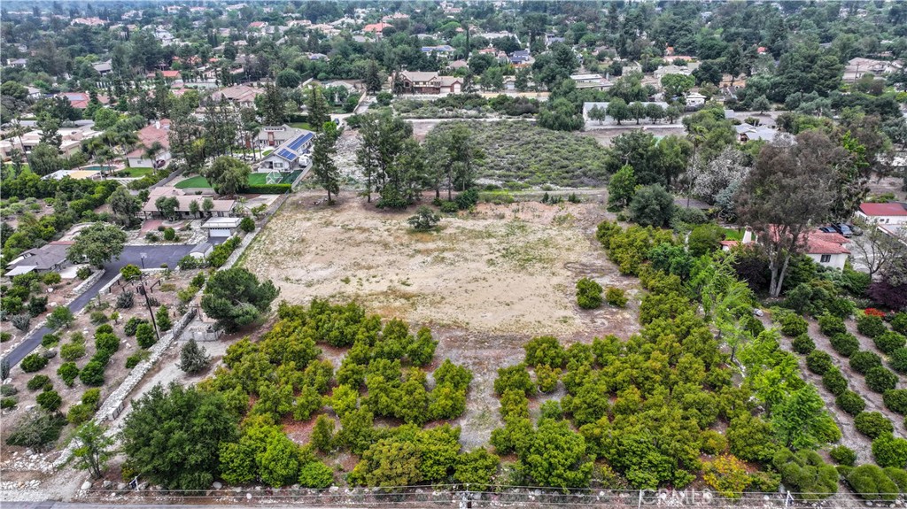 777 E Miramar Avenue