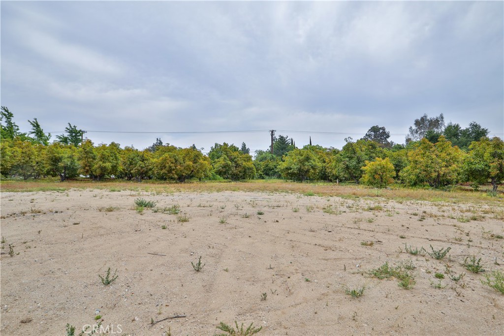 777 E Miramar Avenue