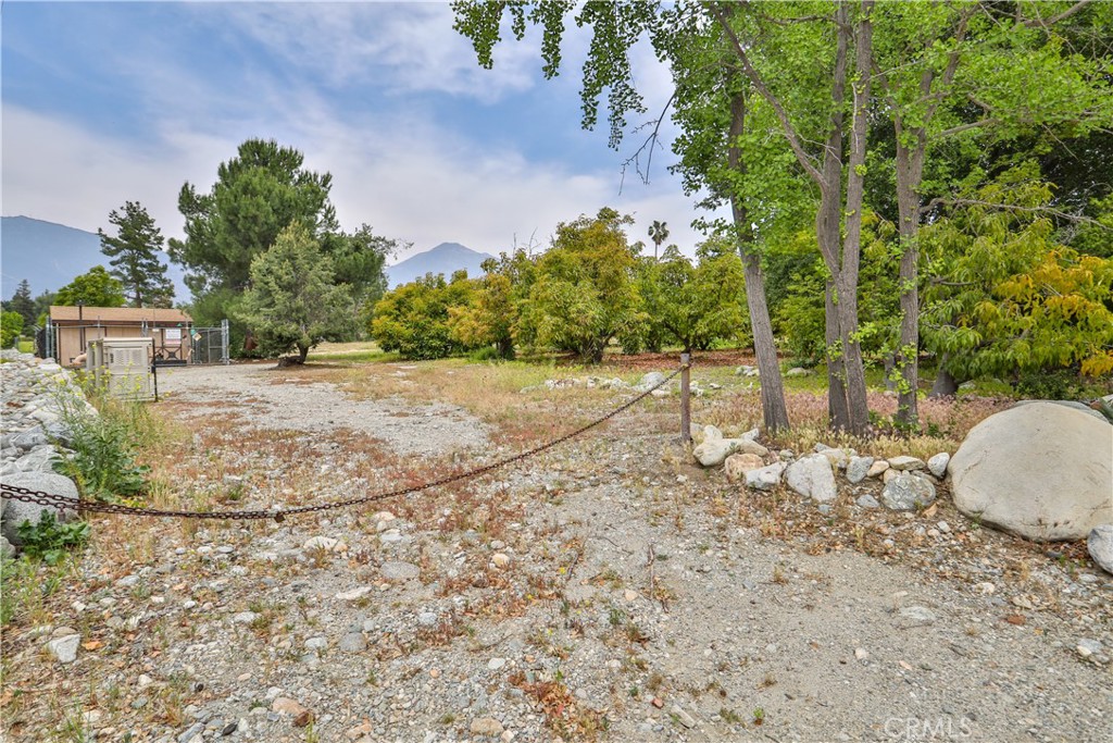 777 E Miramar Avenue