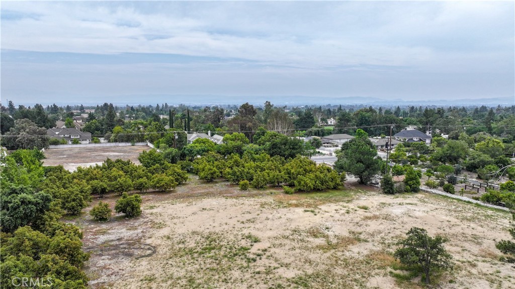 777 E Miramar Avenue