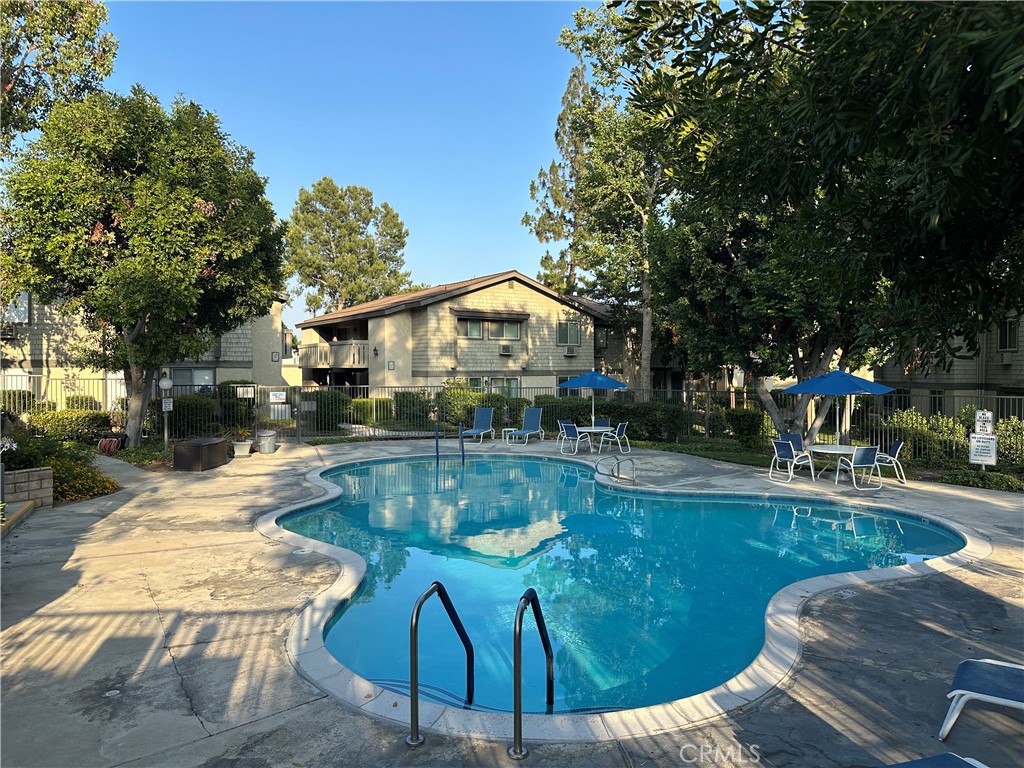 960 E Bonita Avenue 94