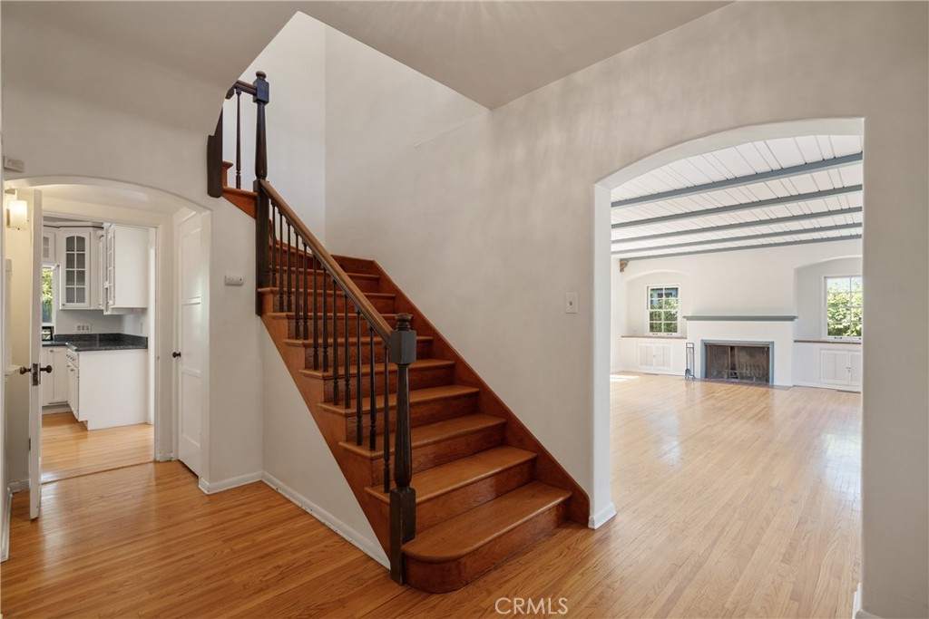 1111 N Indian Hill Boulevard
