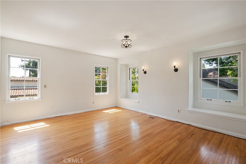 1111 N Indian Hill Boulevard