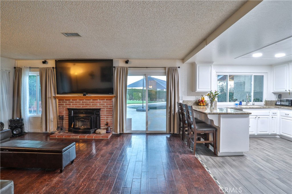 6073 Cameo Street