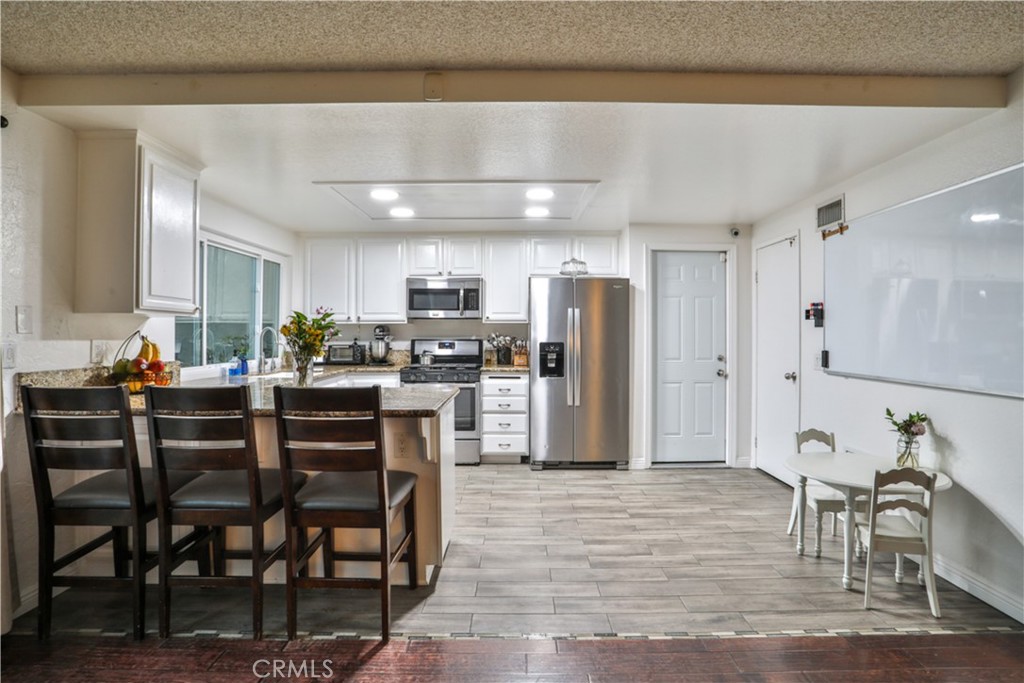6073 Cameo Street