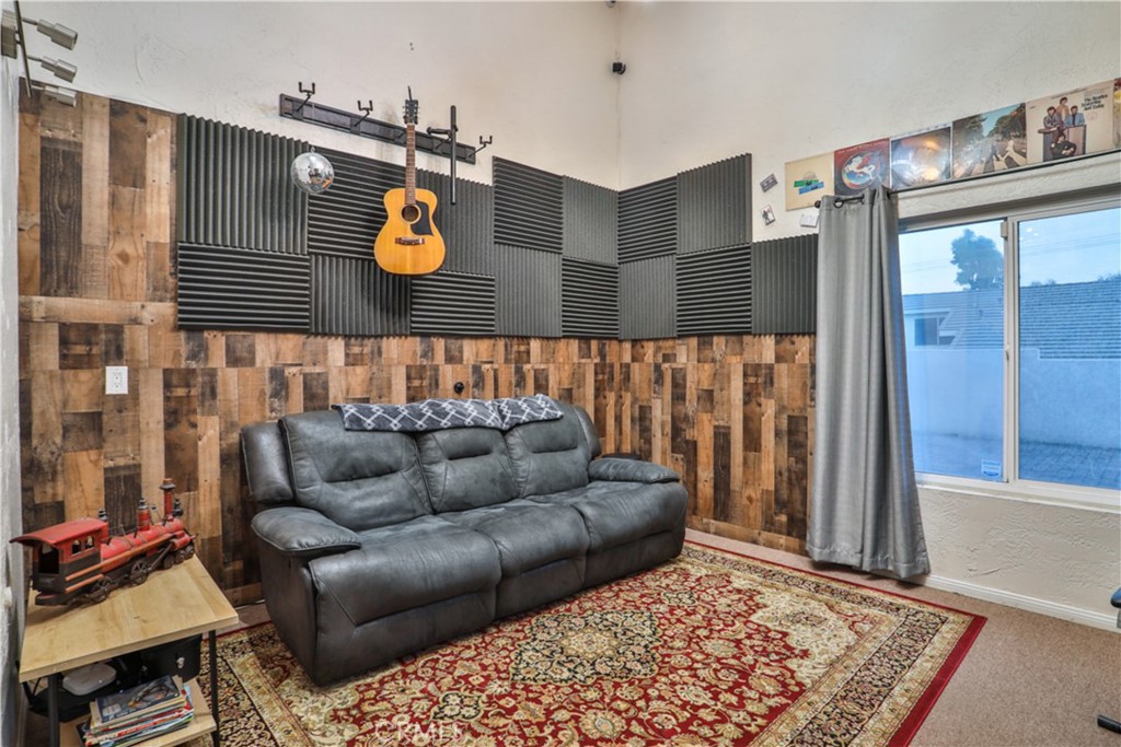 6073 Cameo Street
