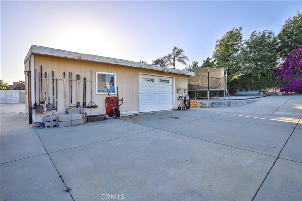 6073 Cameo Street