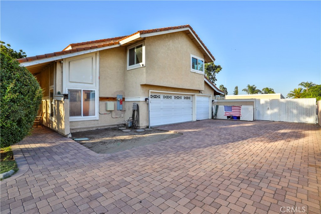 6073 Cameo Street
