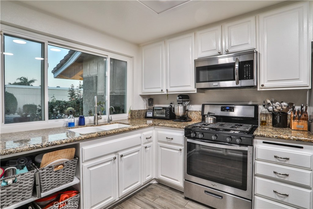 6073 Cameo Street