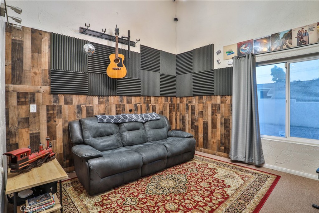 6073 Cameo Street