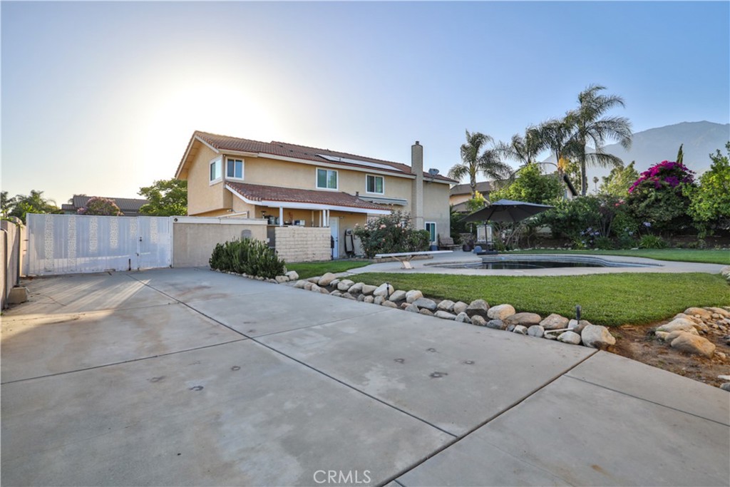6073 Cameo Street