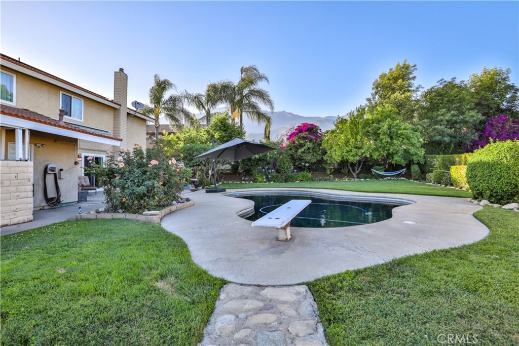 6073 Cameo Street