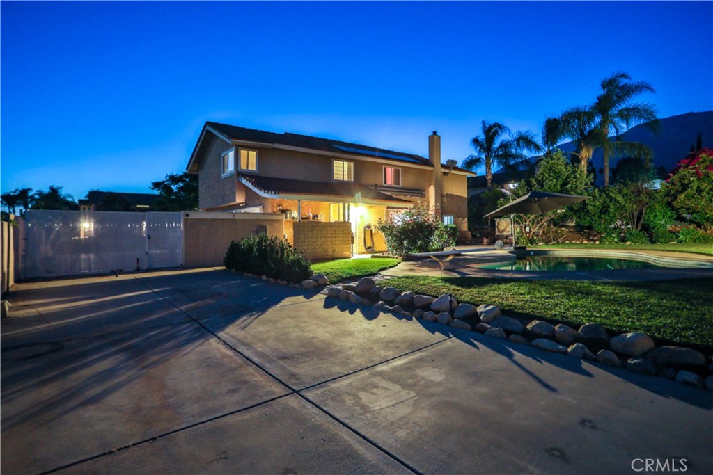 6073 Cameo Street