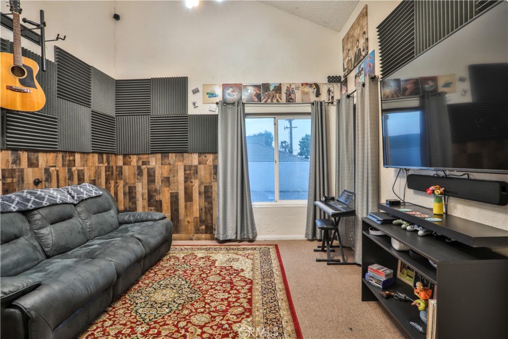 6073 Cameo Street