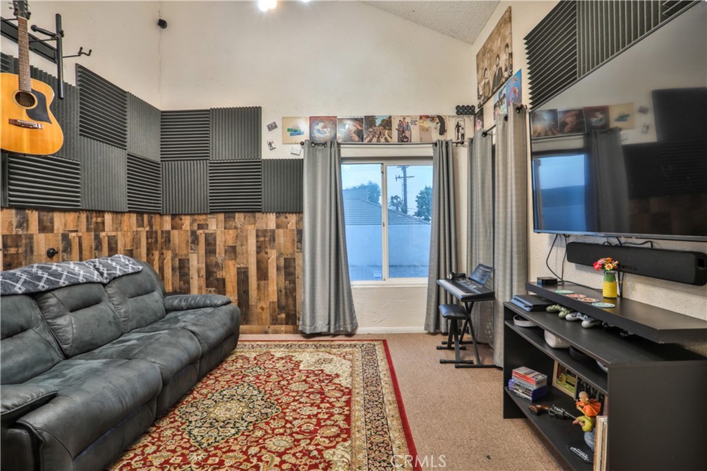 6073 Cameo Street